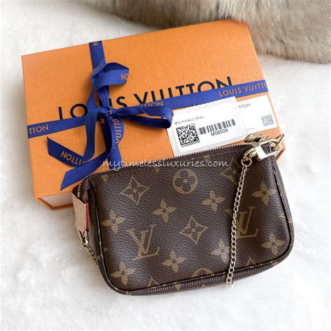 louis vuitton discontinuing mini pochette|louis vuitton monogram mini pochette.